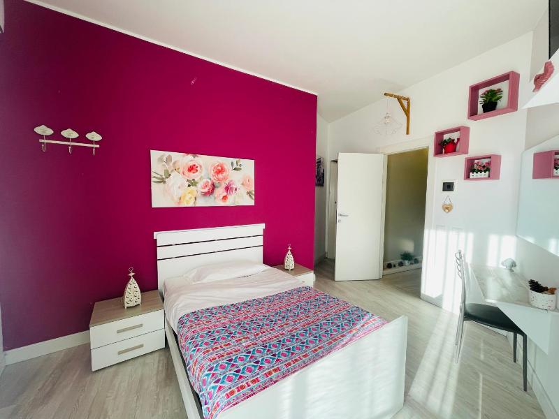 Double Room image 2