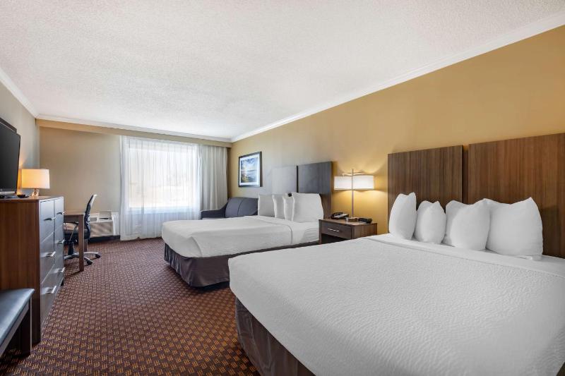 Queen Room with Two Queen Beds and Bathtub - Disability Access/Sofa Bed image 2