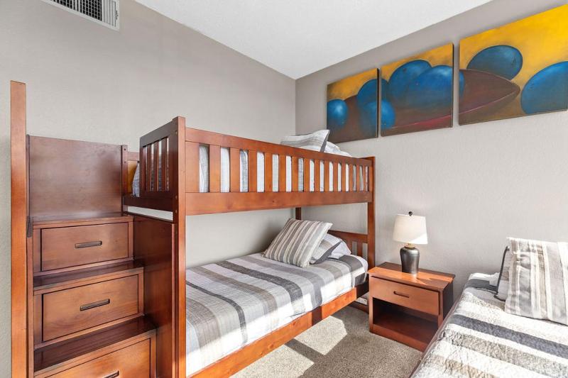 Sunchase IV by South Padre Resort Rentals - image 6