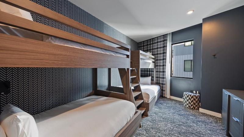 Ski-in/out exclusive high end luxury at Park City Mountain restaurants spa bar rooftop pool - image 7
