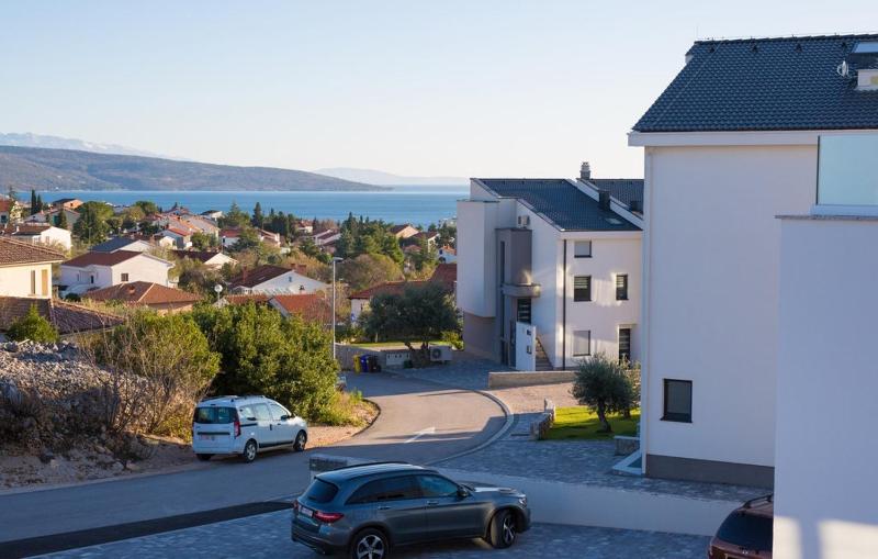 Holiday house with a swimming pool Krk - 23581 - image 12