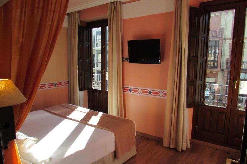 Superior Suite image 4