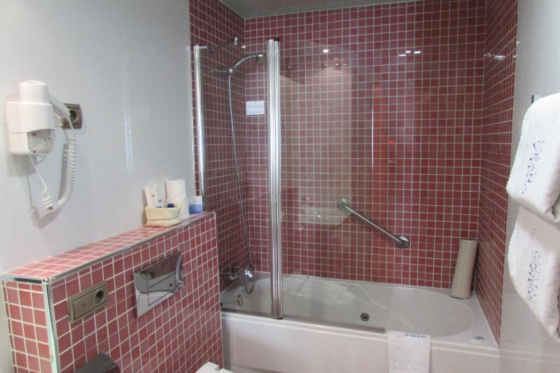 Superior Suite image 2