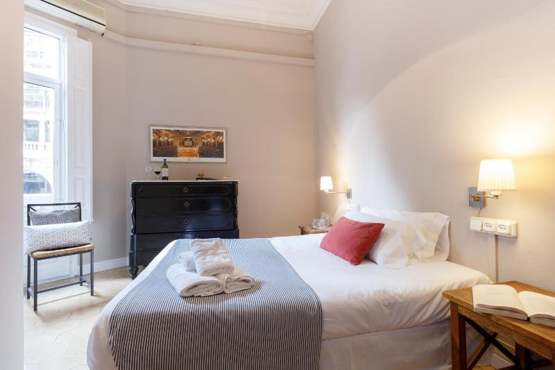 AinB B&B Born-Via Laietana - image 5