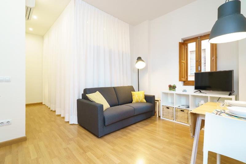 Studio with Balcony (4 Adults)  image 1