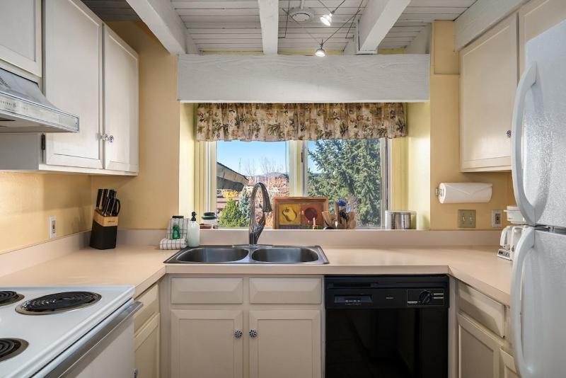 Hillsider 7 townhouse - image 21