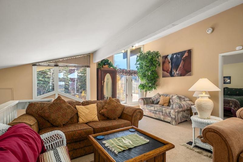 Hillsider 7 townhouse - image 26