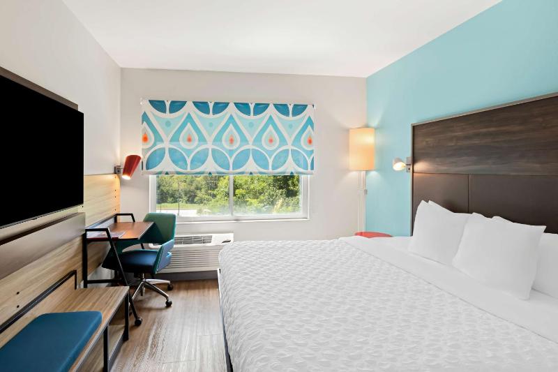 King Room image 4