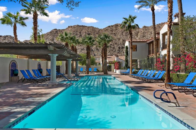 Three-Bedroom Apartment image 4