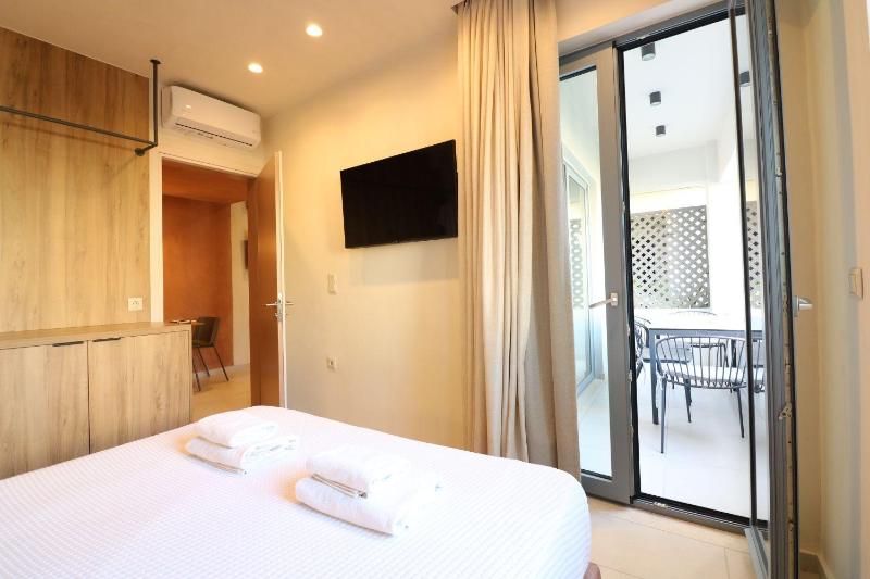 Philoxenia Apartments - image 15
