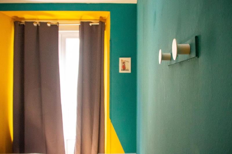 Triple Room with Shared Bathroom image 2