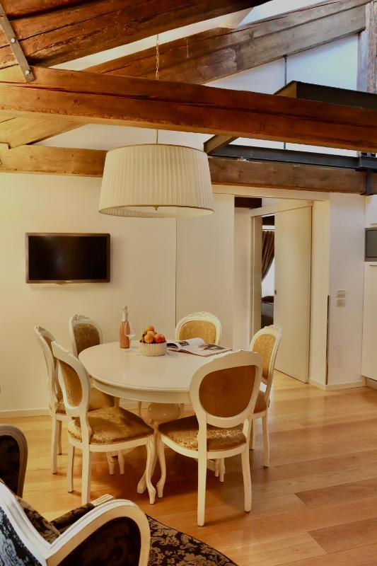 Executive Two-Bedroom Apartment with Canal View image 2
