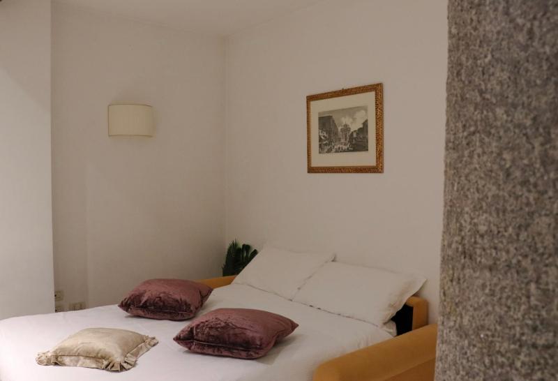 Superior One-Bedroom Apartment image 3