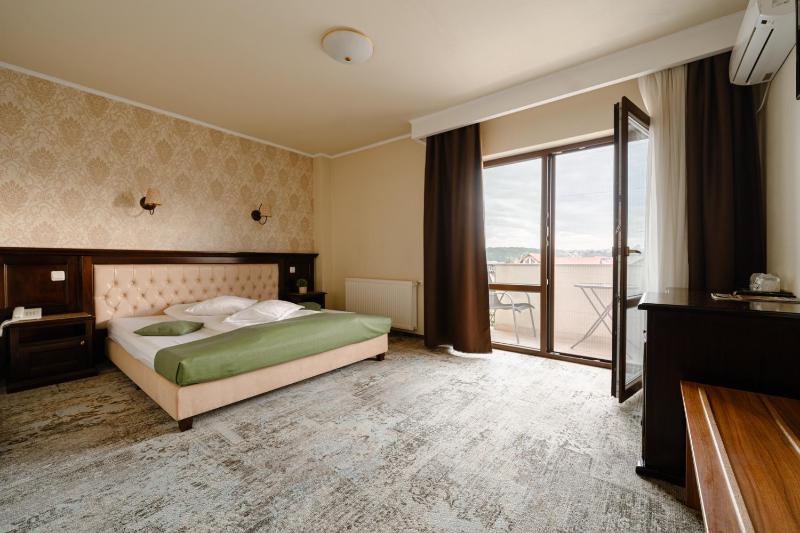 Superior Double Room image 1