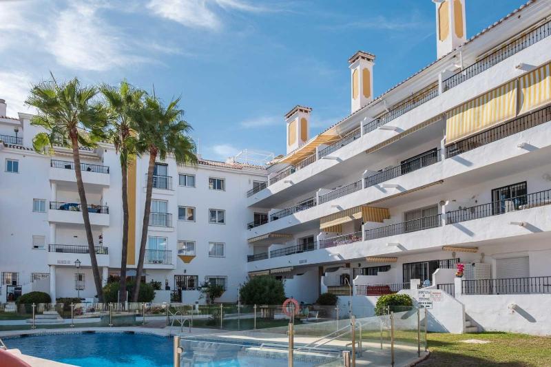 Riviera Delight Sunset by Alfresco Stays - image 19
