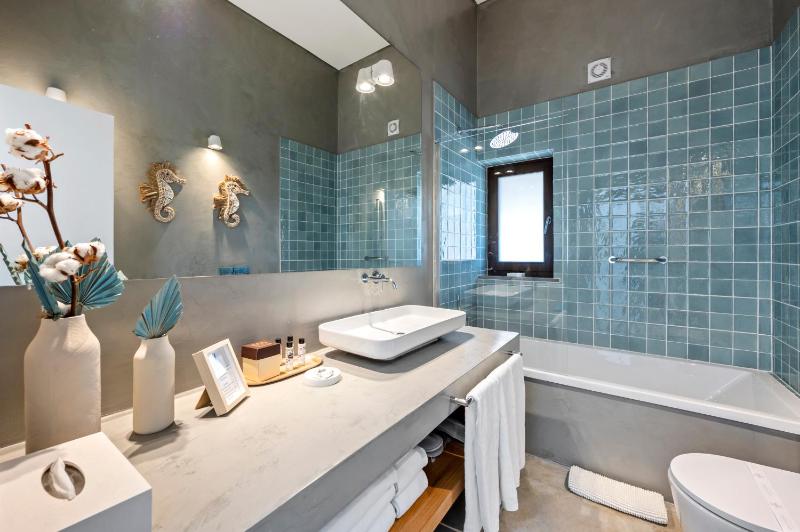 Two-Bedroom Apartment image 3