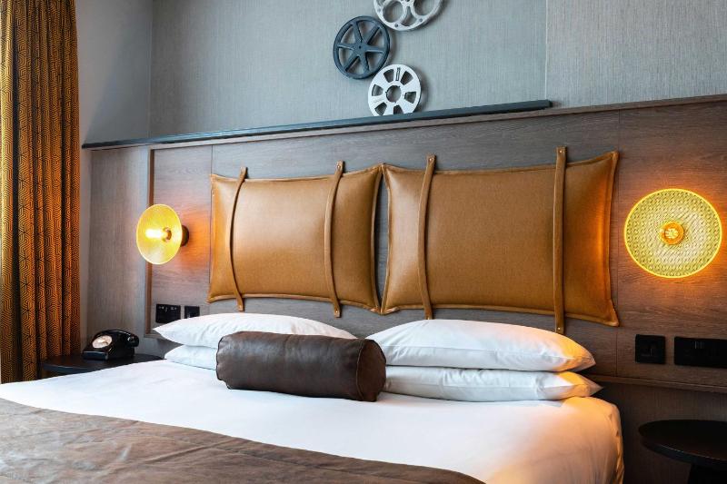 Cinematography, Guest room, 1 King image 4