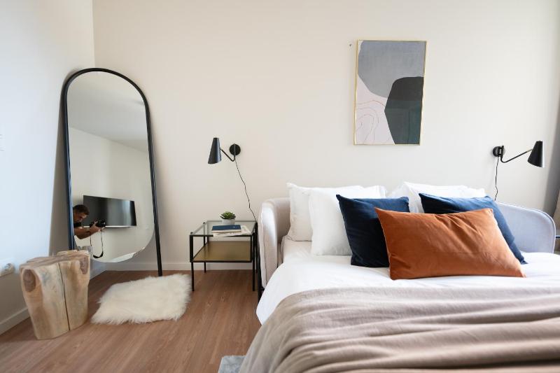 Elegant Stay in Limpertsberg Near City Center - image 11