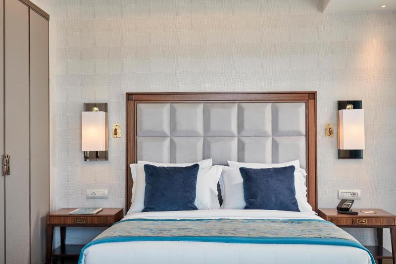 Suite Balcony image 1