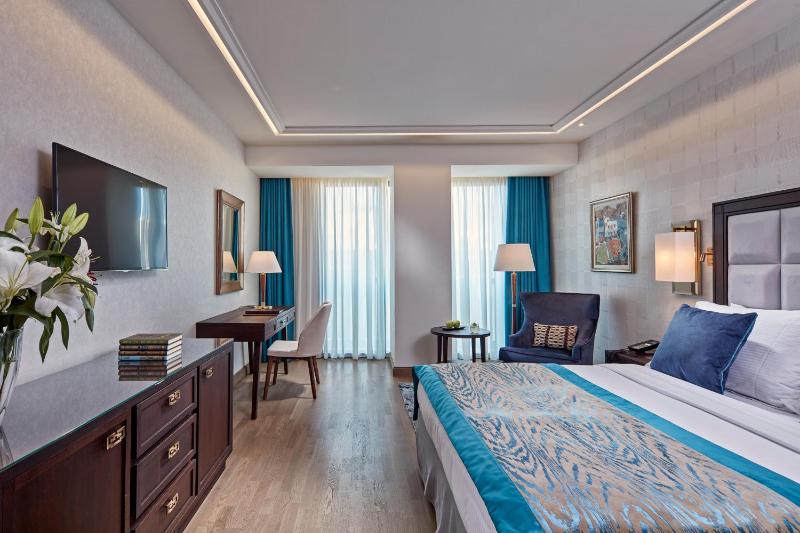 Superior Double Room image 1