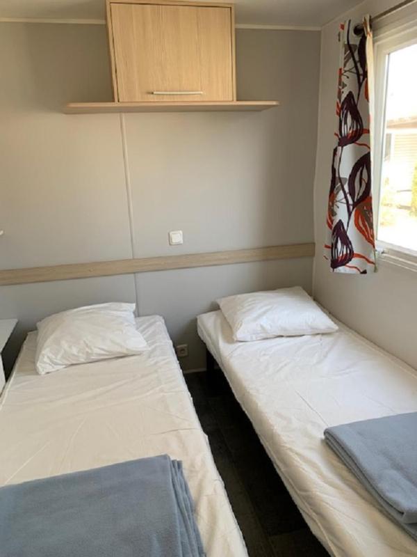 Mobile Home image 3