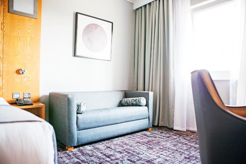 Executive King Room image 2