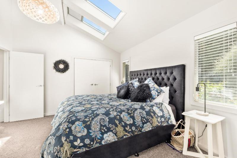 Mahuta Maison - Lake Taupo Holiday Home - image 21