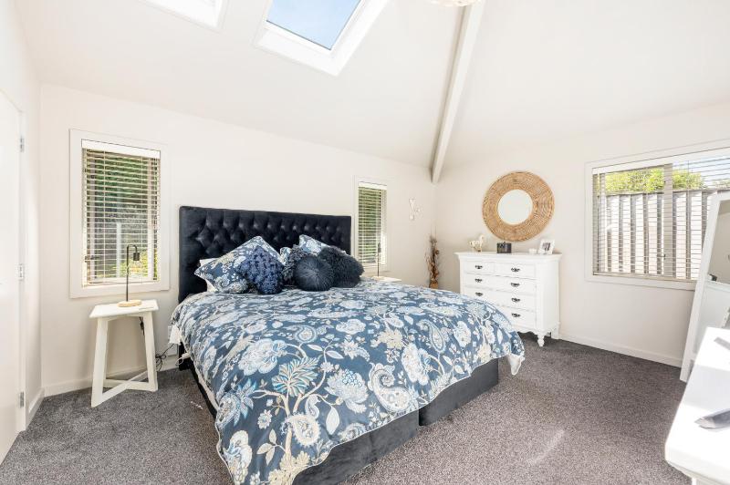 Mahuta Maison - Lake Taupo Holiday Home - image 7
