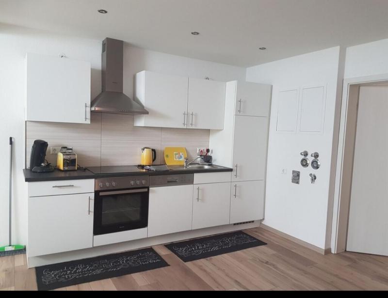 One-Bedroom Apartment image 4