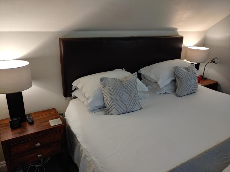 Two-Bedroom Apartment image 4