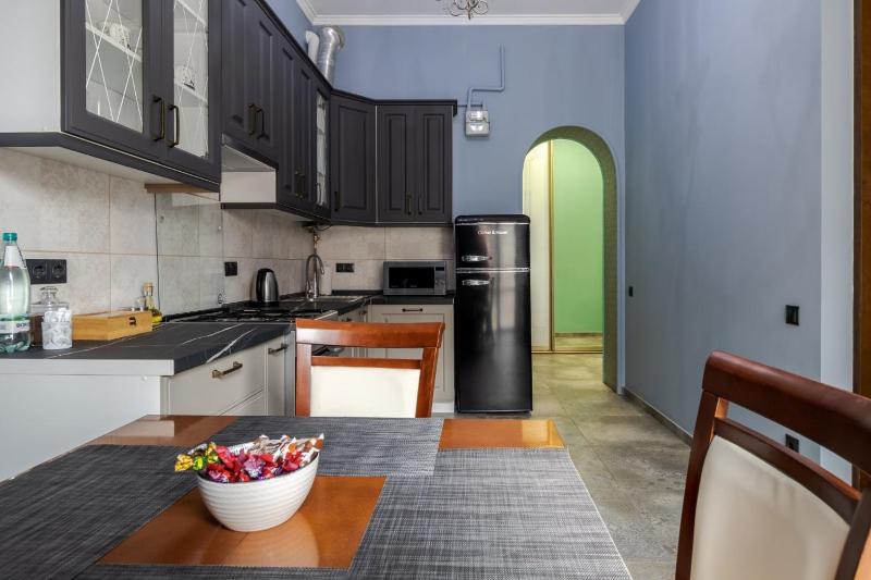 Rynok square 20 apartment - image 8