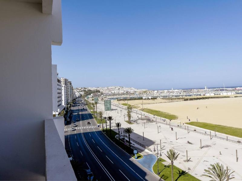Best Cozy 3Bedroom apartment with front ocean-view - image 5