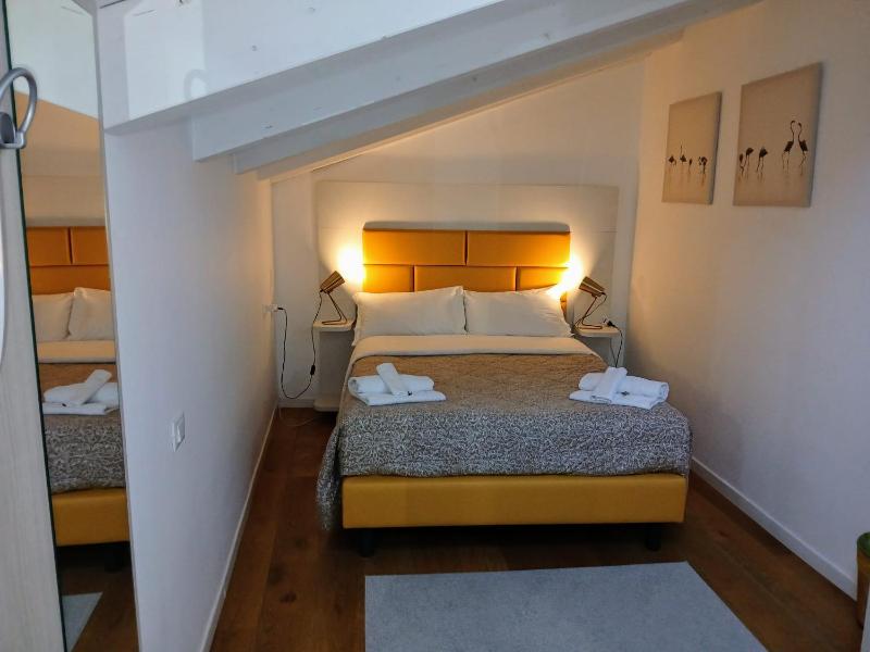Double Room image 3