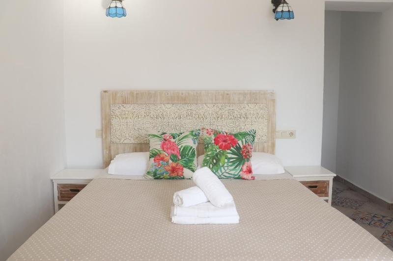 Double Room with Balcony image 3