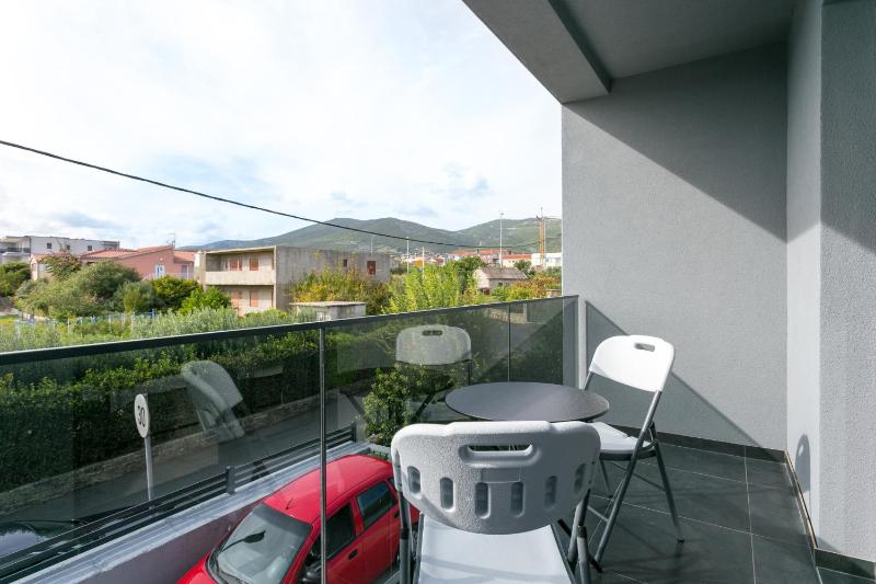 Family friendly house with a swimming pool Kastel Stafilic Kastela - 23486 - image 12