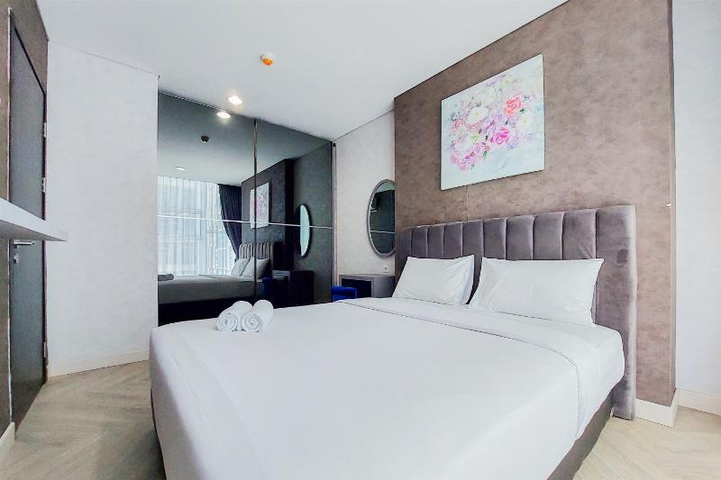 Nice and Homey 1BR at Brooklyn Alam Sutera Apartment By Travelio - image 1