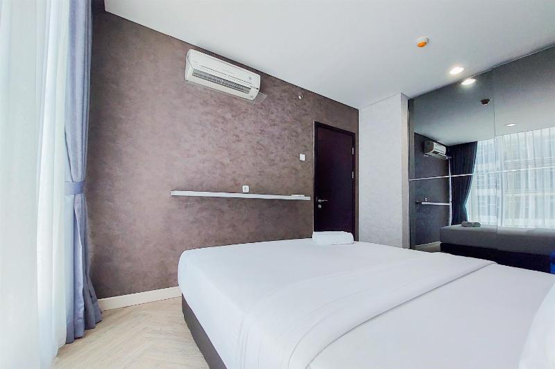 Nice and Homey 1BR at Brooklyn Alam Sutera Apartment By Travelio - image 5