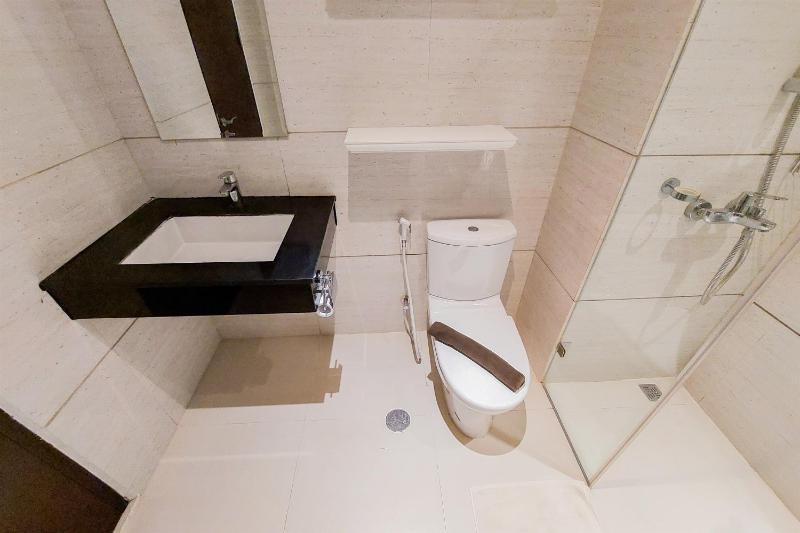 Nice and Homey 1BR at Brooklyn Alam Sutera Apartment By Travelio - image 2