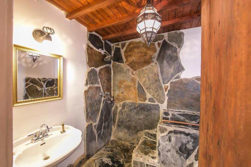 King Suite - Aegean Bungalow image 2