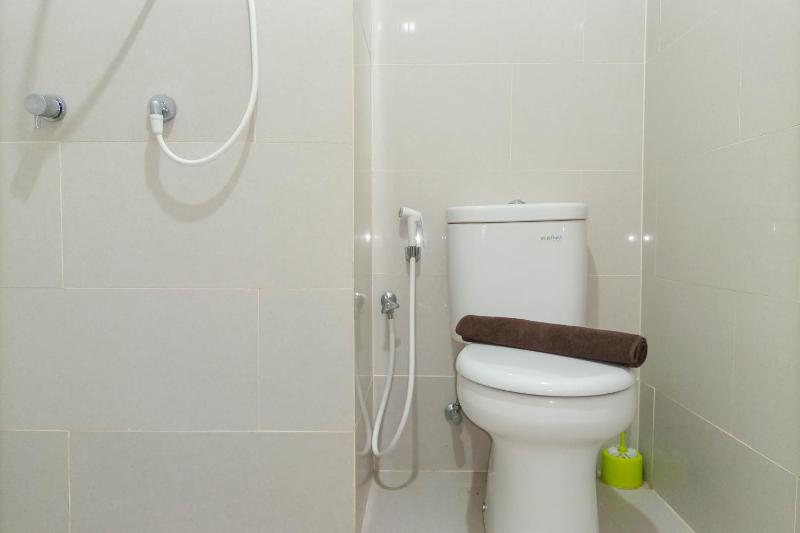 Minimalist and Comfort Studio Podomoro City Deli Medan Apartment By Travelio - image 15