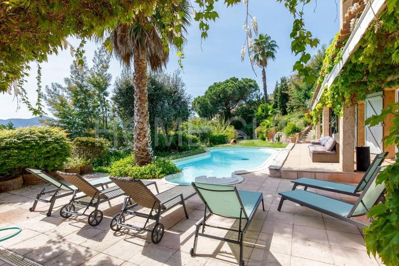 Villa de vacances 5 chambres piscine privée et vue mer panoramique - image 23