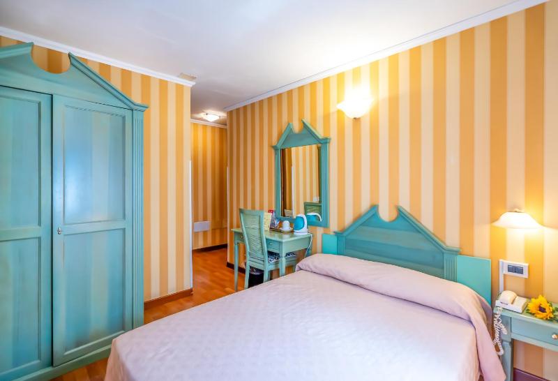 Double or Twin Room image 1