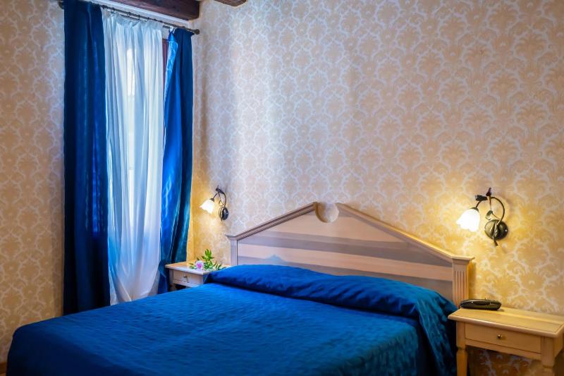 Classic Family Room - Annex image 1