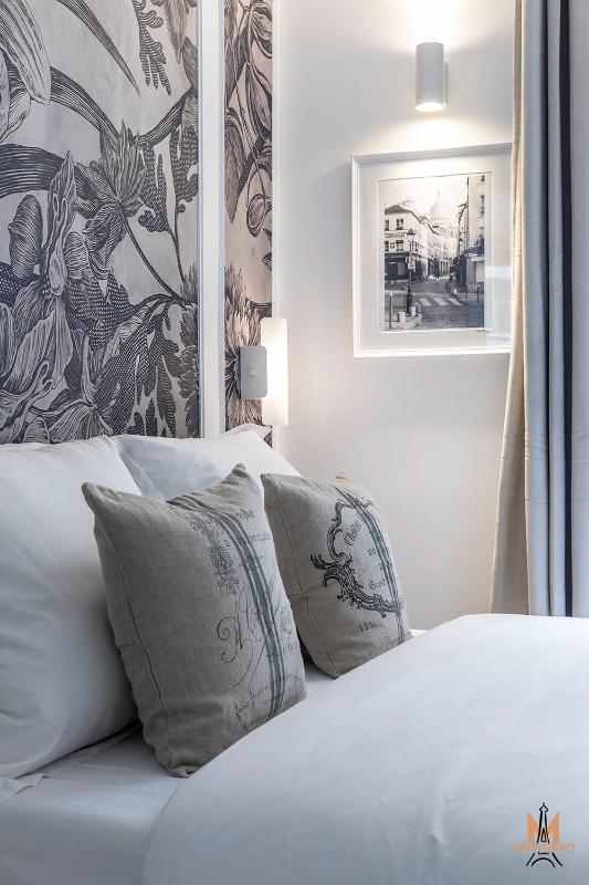 One-Bedroom Apartment image 3