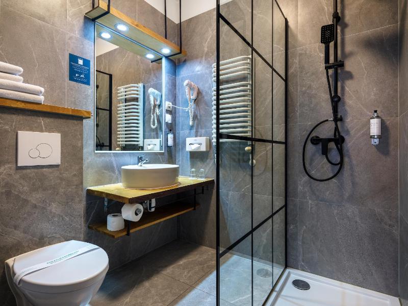 Triple Room image 1