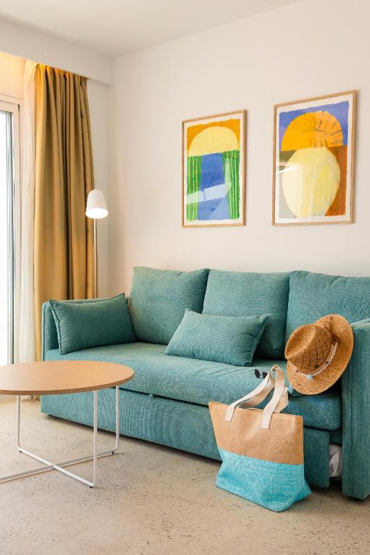 One-Bedroom Apartment (2 Adults + 2 Children) image 1