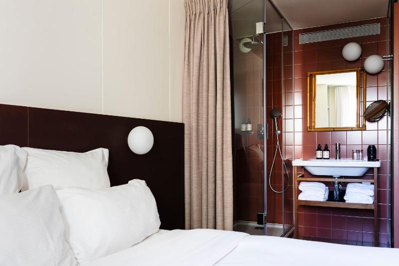 Superior Double Room image 2