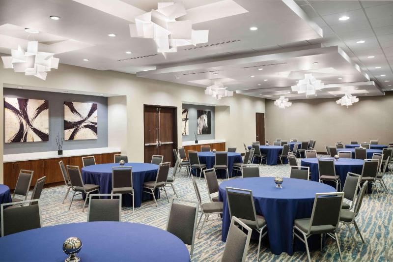 Homewood Suites-By Hilton- Denver Downtown Convention Center - image 4