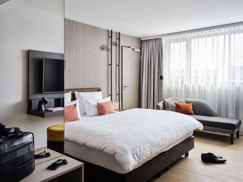 Deluxe Double Room image 1