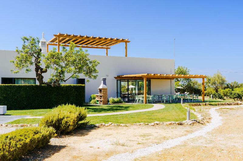 Mercedes Country House - image 20